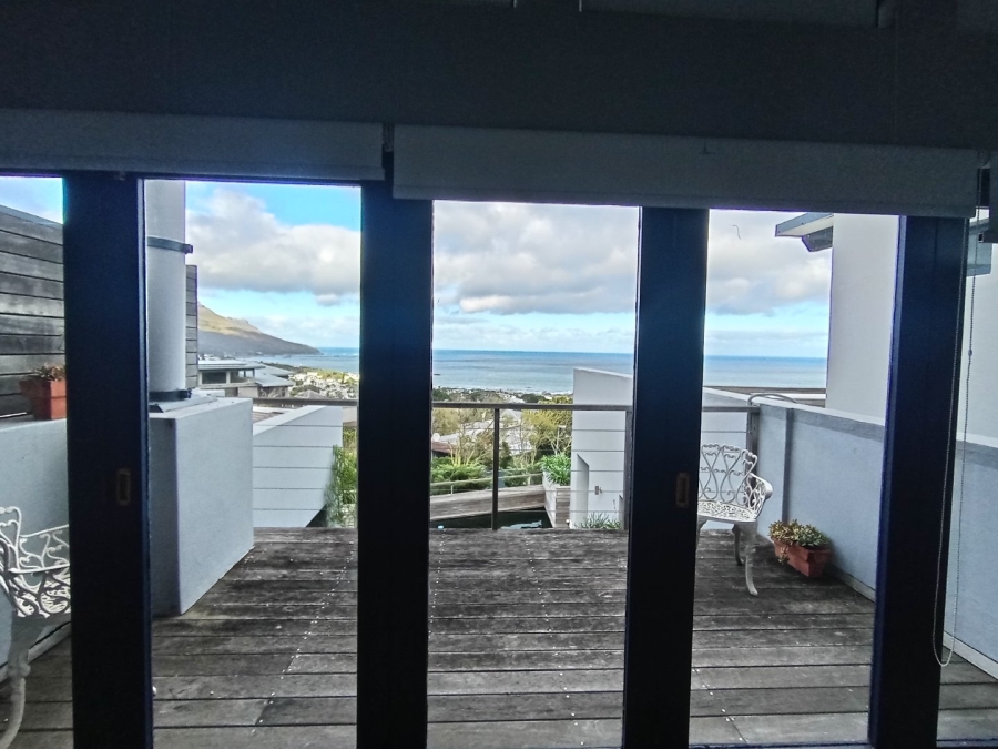 To Let  Bedroom Property for Rent in Camps Bay Western Cape